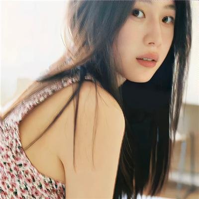 伴游女王